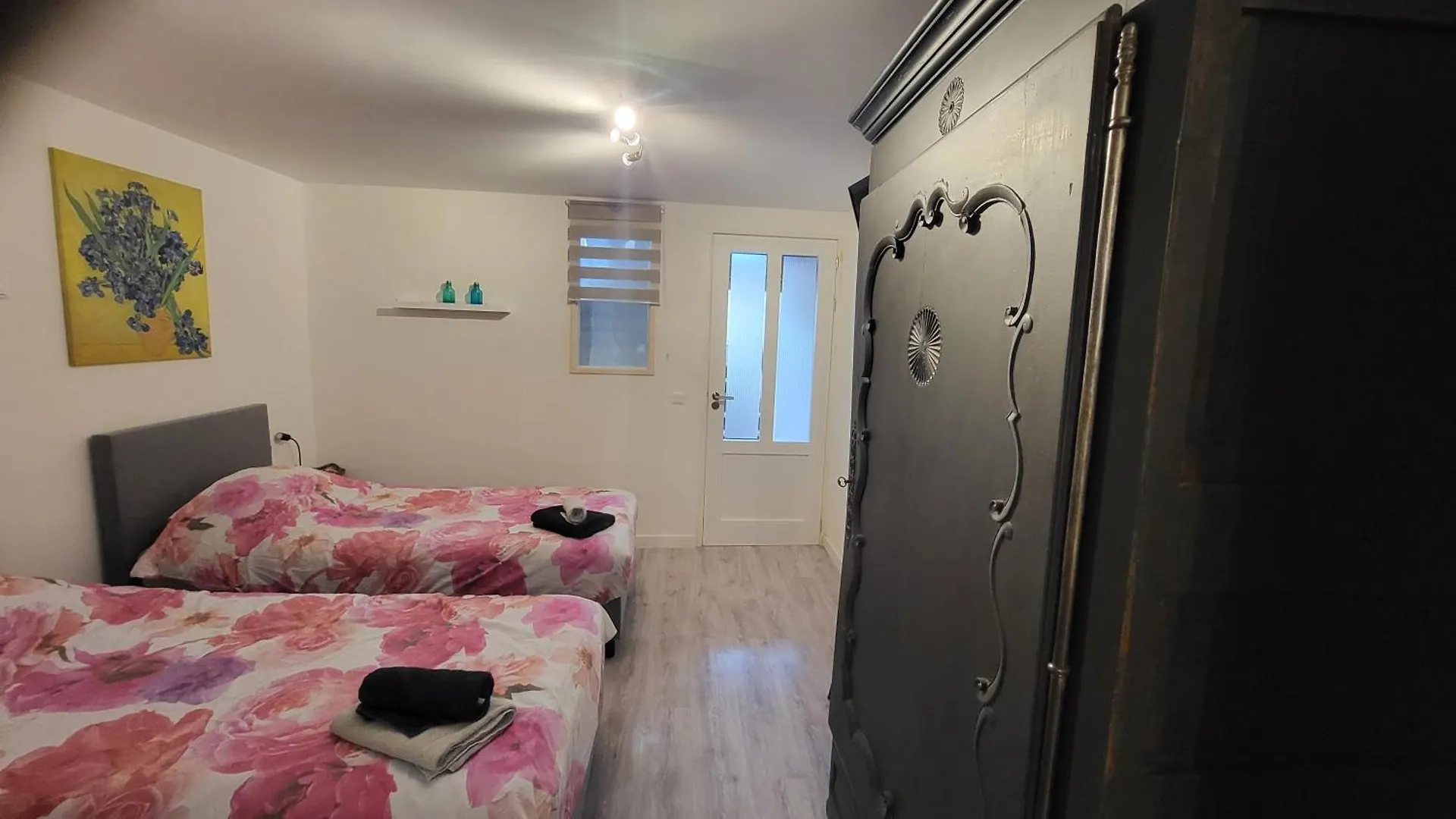Bnb Souterrain Amsterdam Bed & Breakfast